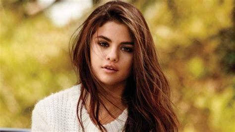 selena gomez 2023 boobs|Selena Gomez Body Measurements Height Weight Shoe Bra。